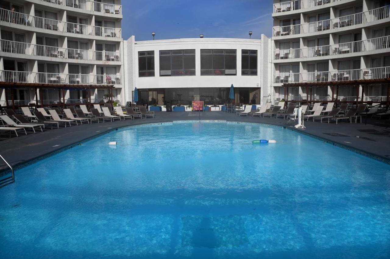 Hotel Boardwalk 705 Вирджиния-Бич Экстерьер фото