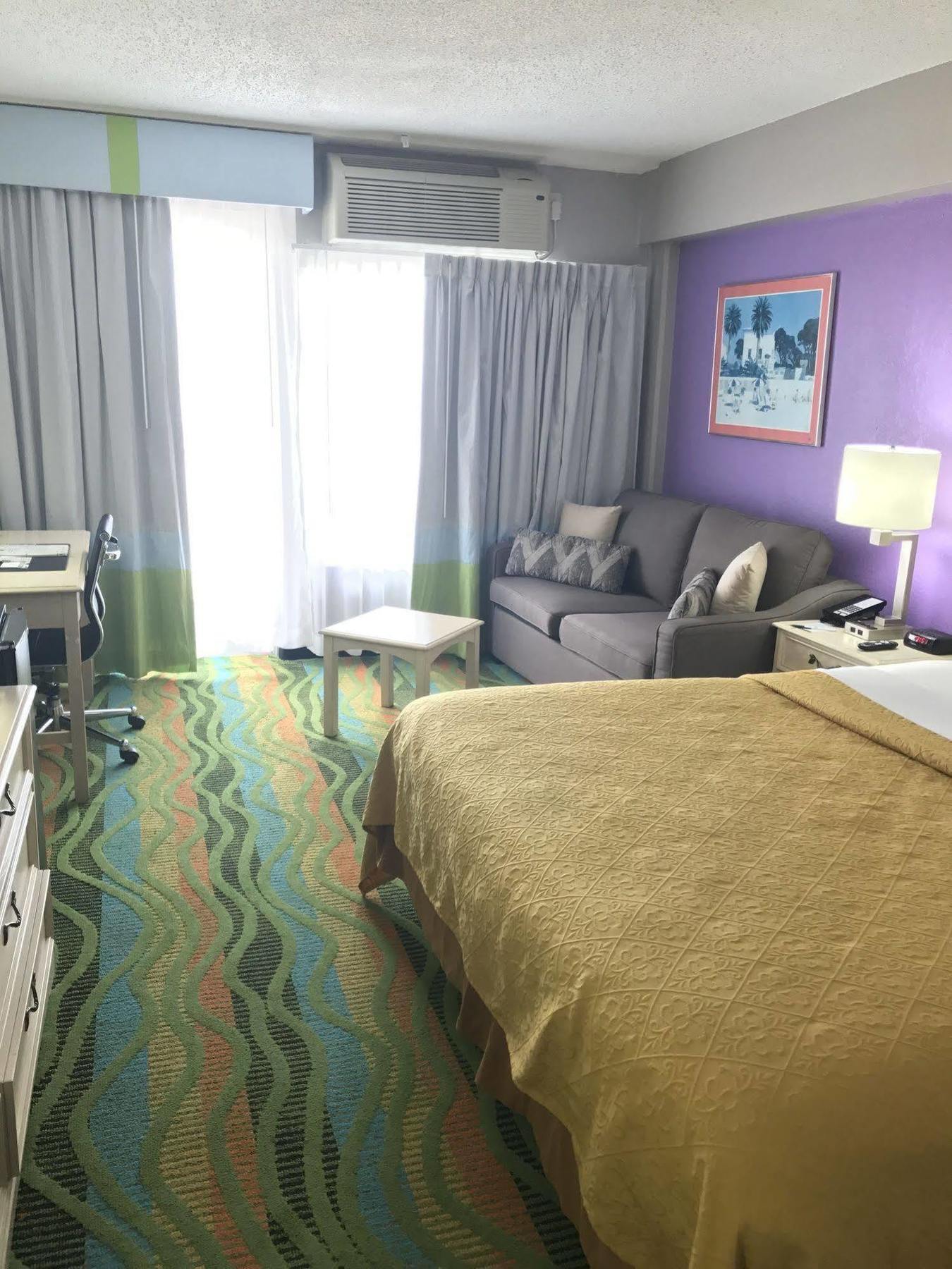 Hotel Boardwalk 705 Вирджиния-Бич Экстерьер фото